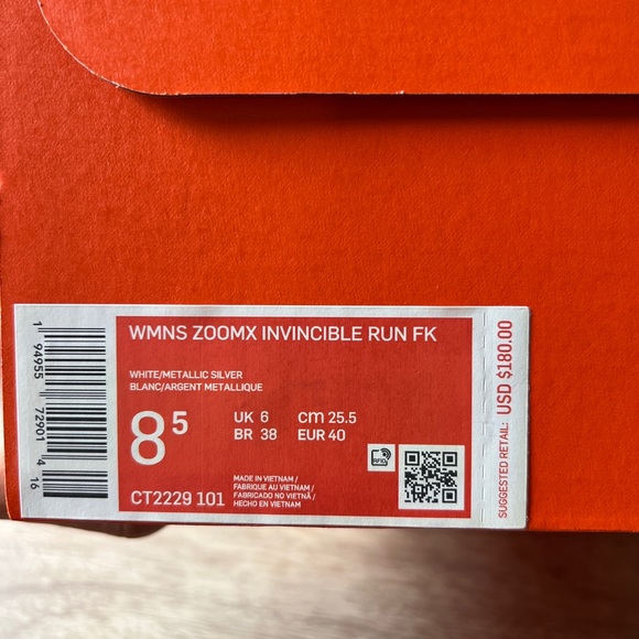 Nike Women’s Zoomx Invincible Run FK White Running Shoes CT2229-101 Size 8.5 - Picture 7 of 7